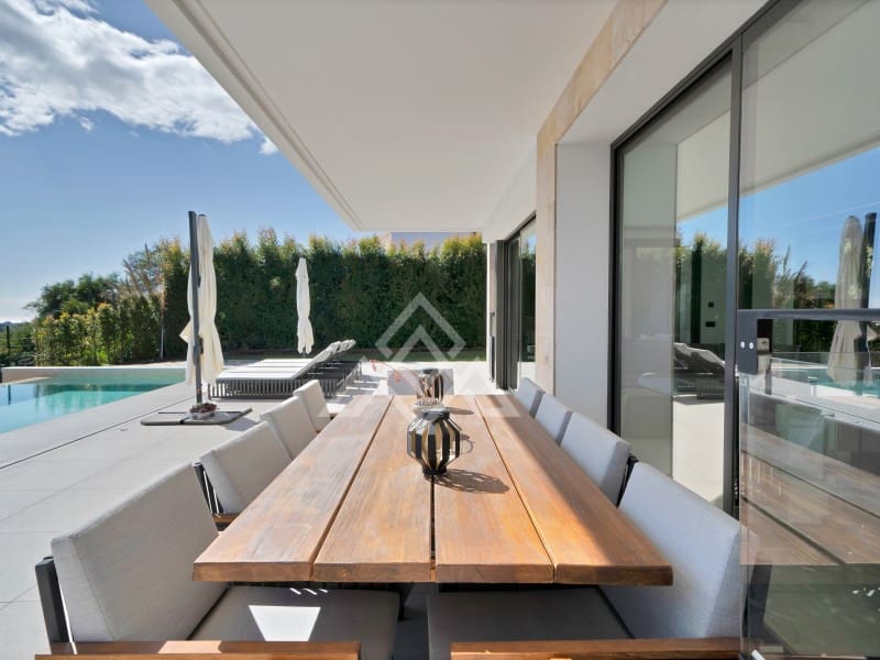 4 makuuhuone Huvila myytävänä paikassa Benahavis mukana uima-altaan 
autotalli - 4 250 000 € (Ref: 8796127)