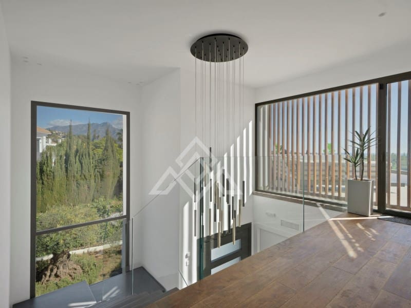 4 makuuhuone Huvila myytävänä paikassa Benahavis mukana uima-altaan 
autotalli - 4 250 000 € (Ref: 8796127)