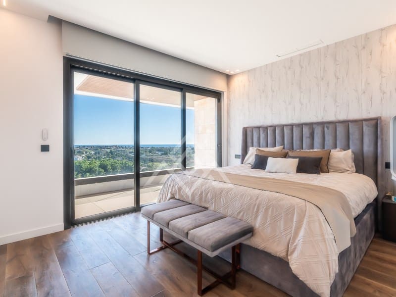 4 makuuhuone Huvila myytävänä paikassa Benahavis mukana uima-altaan 
autotalli - 4 250 000 € (Ref: 8796127)