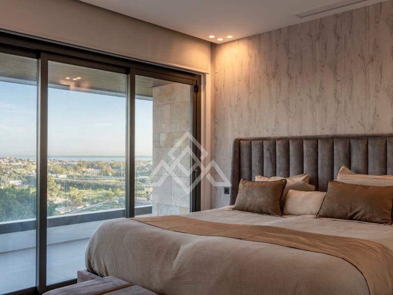 4 makuuhuone Huvila myytävänä paikassa Benahavis mukana uima-altaan 
autotalli - 4 250 000 € (Ref: 8796127)