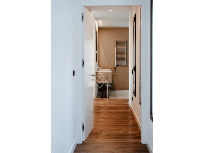 4 makuuhuone Huvila myytävänä paikassa Benahavis mukana uima-altaan 
autotalli - 4 250 000 € (Ref: 8796127)