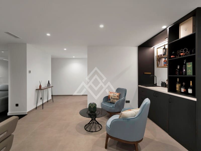 4 makuuhuone Huvila myytävänä paikassa Benahavis mukana uima-altaan 
autotalli - 4 250 000 € (Ref: 8796127)