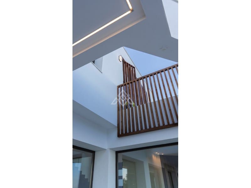 4 makuuhuone Huvila myytävänä paikassa Benahavis mukana uima-altaan 
autotalli - 4 250 000 € (Ref: 8796127)