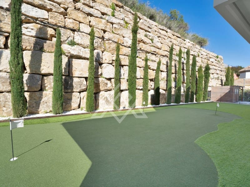 4 makuuhuone Huvila myytävänä paikassa Benahavis mukana uima-altaan 
autotalli - 4 250 000 € (Ref: 8796127)