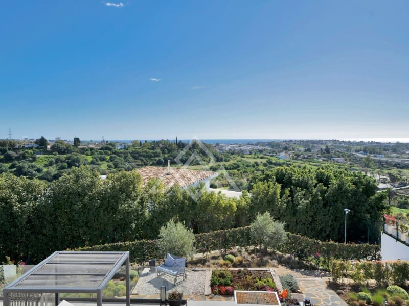 4 makuuhuone Huvila myytävänä paikassa Benahavis mukana uima-altaan 
autotalli - 4 250 000 € (Ref: 8796127)