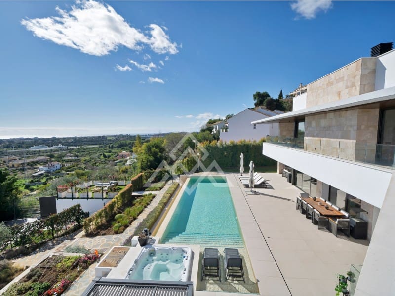 4 makuuhuone Huvila myytävänä paikassa Benahavis mukana uima-altaan 
autotalli - 4 250 000 € (Ref: 8796127)