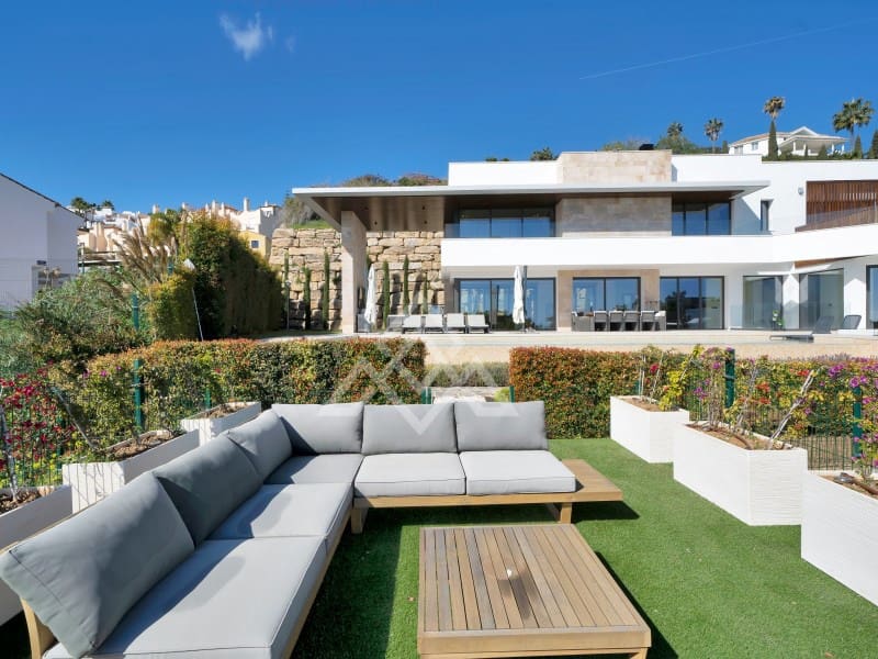 4 makuuhuone Huvila myytävänä paikassa Benahavis mukana uima-altaan 
autotalli - 4 250 000 € (Ref: 8796127)