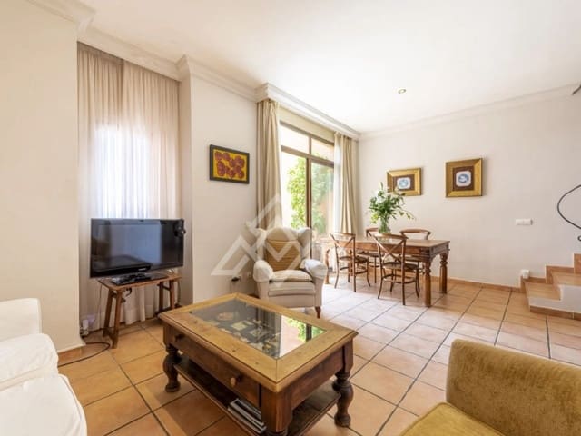 3 makuuhuone Kattohuoneisto myytävänä paikassa Paraiso - Barronal, Estepona mukana uima-altaan 
autotalli - 465 000 € (Ref: 8799730)