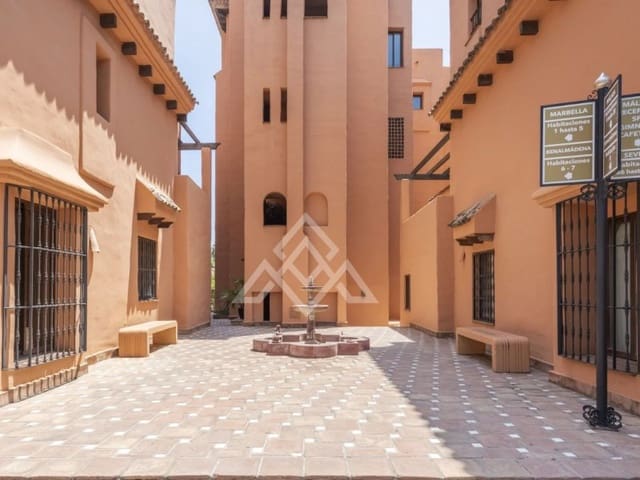 3 makuuhuone Kattohuoneisto myytävänä paikassa Paraiso - Barronal, Estepona mukana uima-altaan 
autotalli - 465 000 € (Ref: 8799730)