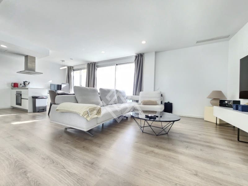 2 soveværelse Penthouse til salg i Estepona - € 399.900 (Ref: 8799742)