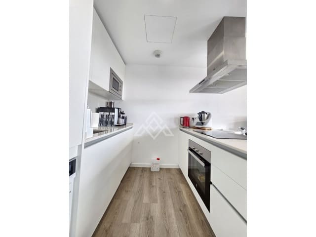 2 slaapkamer Penthouse te koop in Buenas Noches, Estepona - € 399.900 (Ref: 8799742)