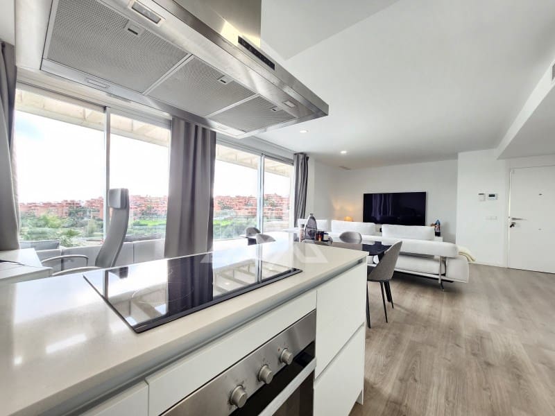 2 soveværelse Penthouse til salg i Estepona - € 399.900 (Ref: 8799742)