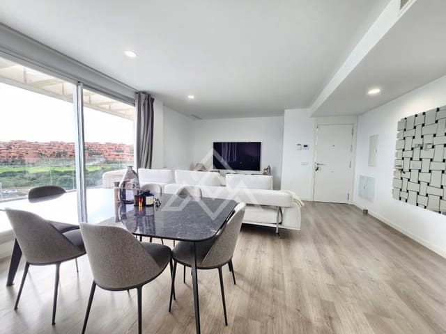 2 slaapkamer Penthouse te koop in Buenas Noches, Estepona - € 399.900 (Ref: 8799742)