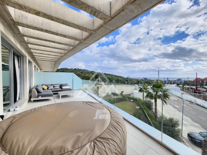 2 soveværelse Penthouse til salg i Estepona - € 399.900 (Ref: 8799742)