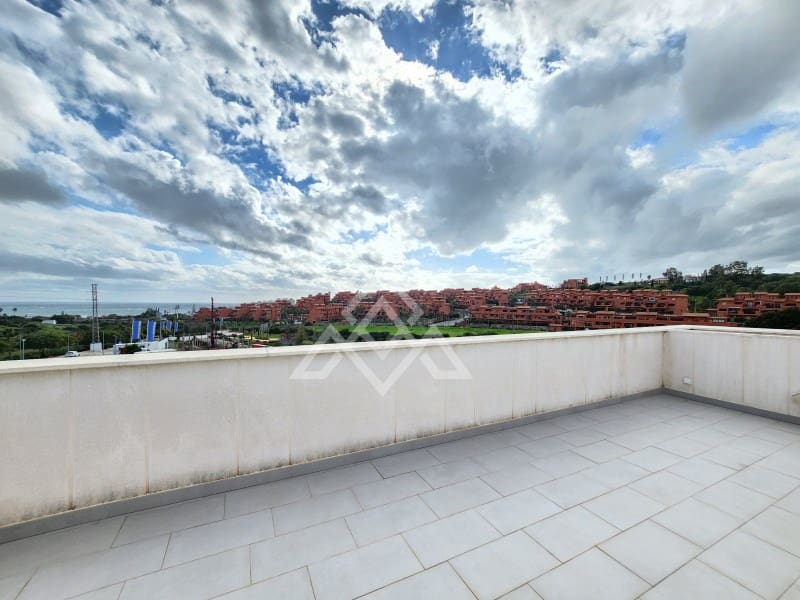 2 soveværelse Penthouse til salg i Estepona - € 399.900 (Ref: 8799742)