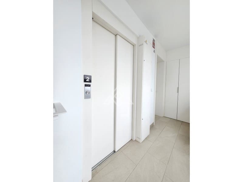 2 soveværelse Penthouse til salg i Estepona - € 399.900 (Ref: 8799742)