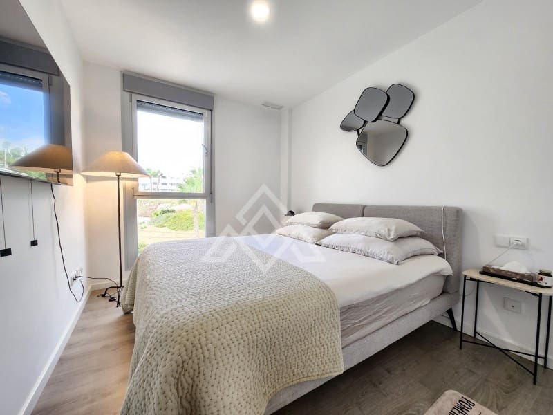 2 soveværelse Penthouse til salg i Estepona - € 399.900 (Ref: 8799742)