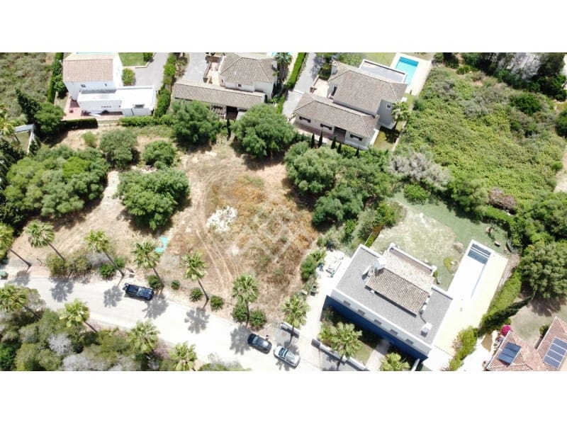 Grunde uden byggetilladelser til salg i Sotogrande - € 498.000 (Ref: 8799751)