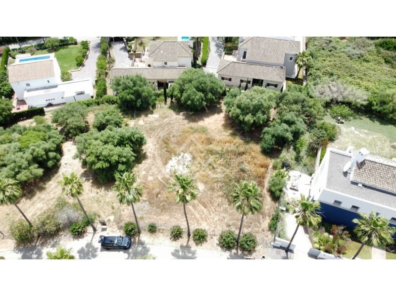 Grunde uden byggetilladelser til salg i Sotogrande - € 498.000 (Ref: 8799751)