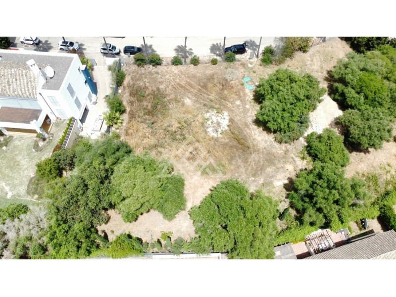 Grunde uden byggetilladelser til salg i Sotogrande - € 498.000 (Ref: 8799751)