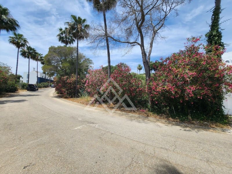 Grunde uden byggetilladelser til salg i Sotogrande - € 498.000 (Ref: 8799751)