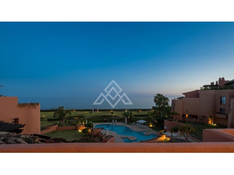 4 soveværelse Penthouse til salg i Marbella med swimmingpool - € 5.350.000 (Ref: 8799754)