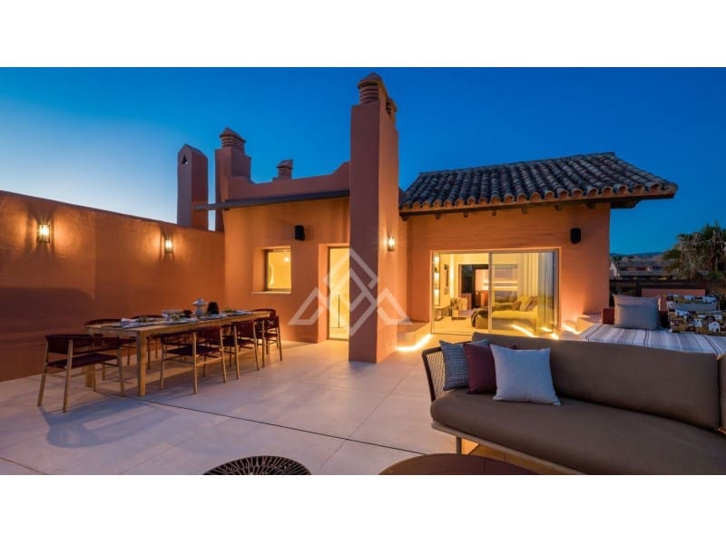 4 soveværelse Penthouse til salg i Marbella med swimmingpool - € 5.350.000 (Ref: 8799754)