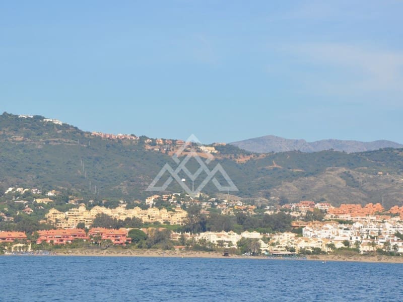 Rakentamaton maa myytävänä paikassa Ojen - 2 355 000 € (Ref: 8799761)