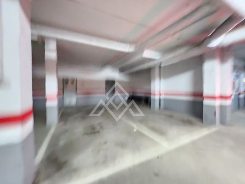 2 soveværelse Lejlighed til salg i Aloha Golf med swimmingpool - € 400.000 (Ref: 8799763)