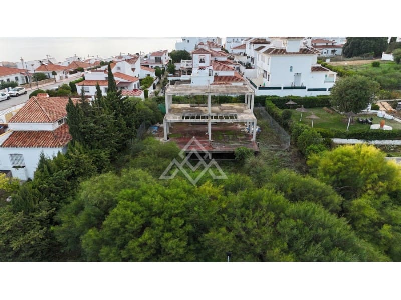 Grunde uden byggetilladelser til salg i Manilva - € 220.000 (Ref: 8799767)