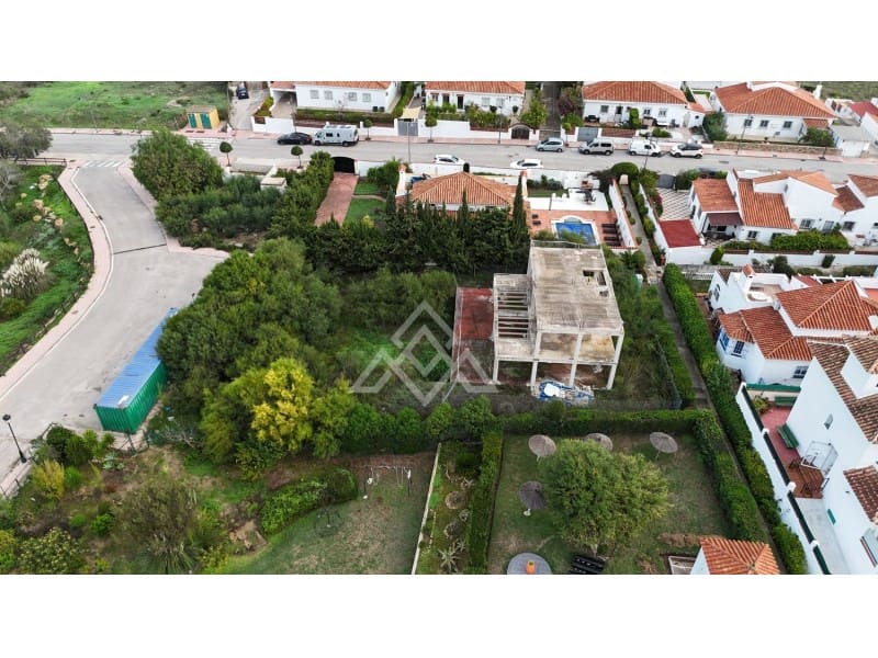 Grunde uden byggetilladelser til salg i Manilva - € 220.000 (Ref: 8799767)