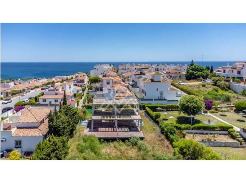 Grunde uden byggetilladelser til salg i Manilva - € 220.000 (Ref: 8799767)