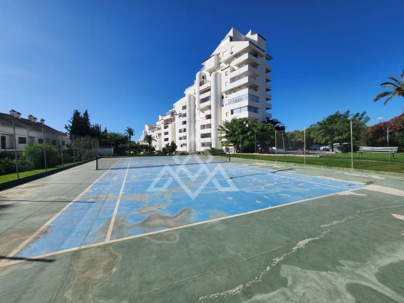 2 makuuhuone Huoneisto myytävänä paikassa Estepona mukana uima-altaan - 425 000 € (Ref: 8799769)