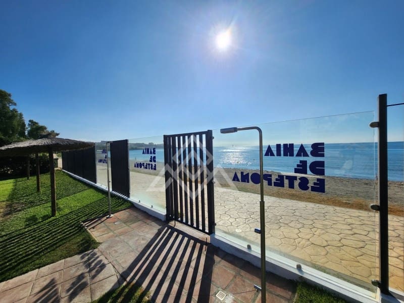 2 makuuhuone Huoneisto myytävänä paikassa Estepona mukana uima-altaan - 425 000 € (Ref: 8799769)