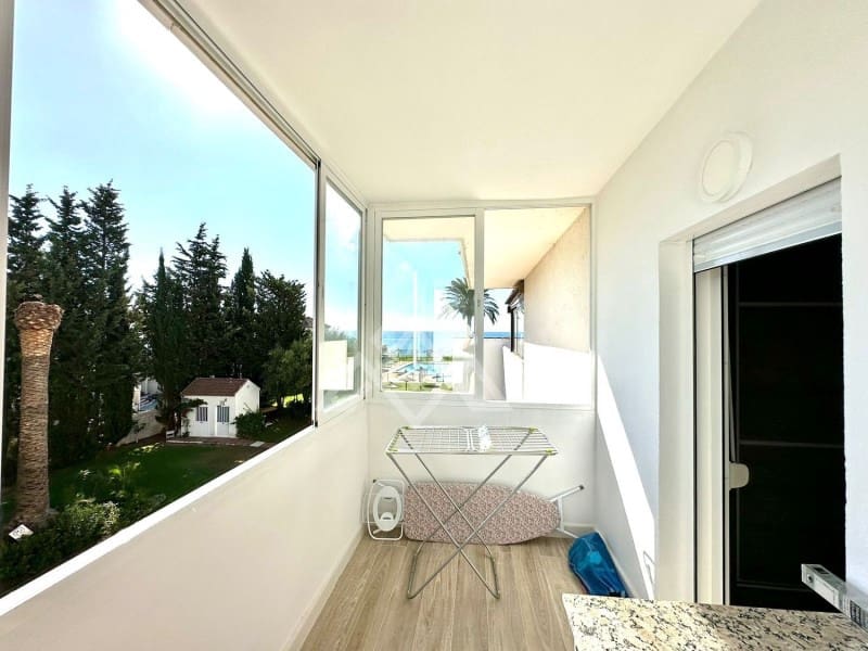 2 makuuhuone Huoneisto myytävänä paikassa Estepona mukana uima-altaan - 425 000 € (Ref: 8799769)