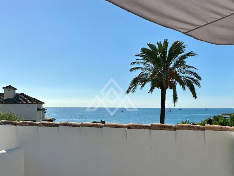 2 makuuhuone Huoneisto myytävänä paikassa Estepona mukana uima-altaan - 425 000 € (Ref: 8799769)