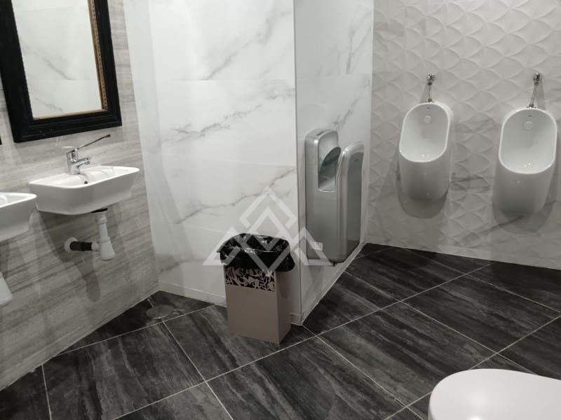 Kommersiell til salgs i Benalmadena - € 720 000 (Ref: 8799770)