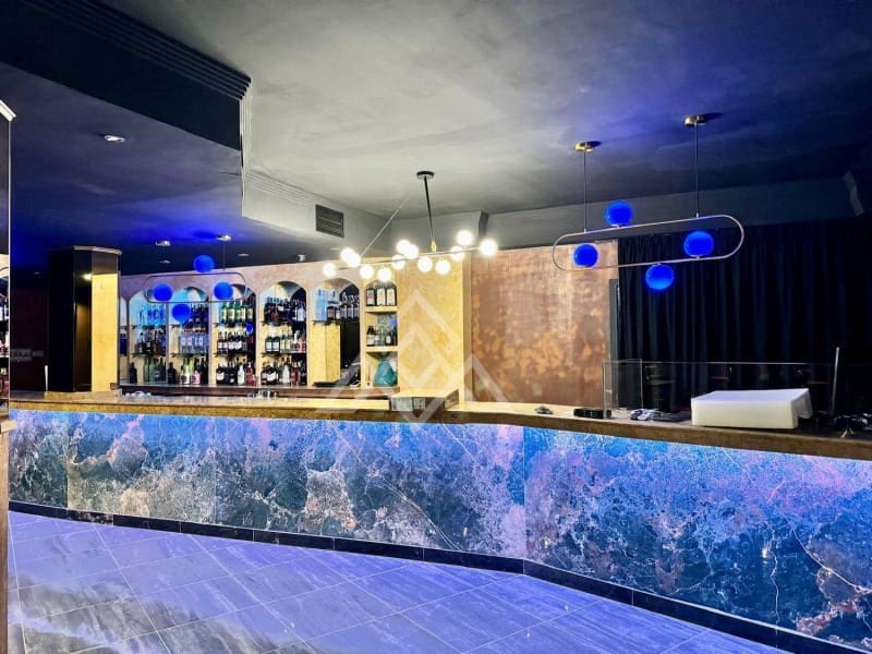 Kommersiell til salgs i Benalmadena - € 720 000 (Ref: 8799770)