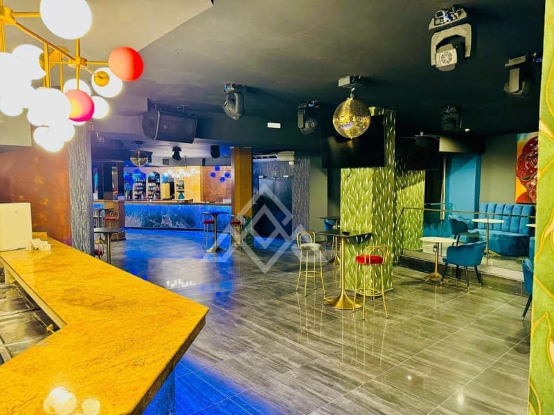 Kommersiell til salgs i Benalmadena - € 720 000 (Ref: 8799770)