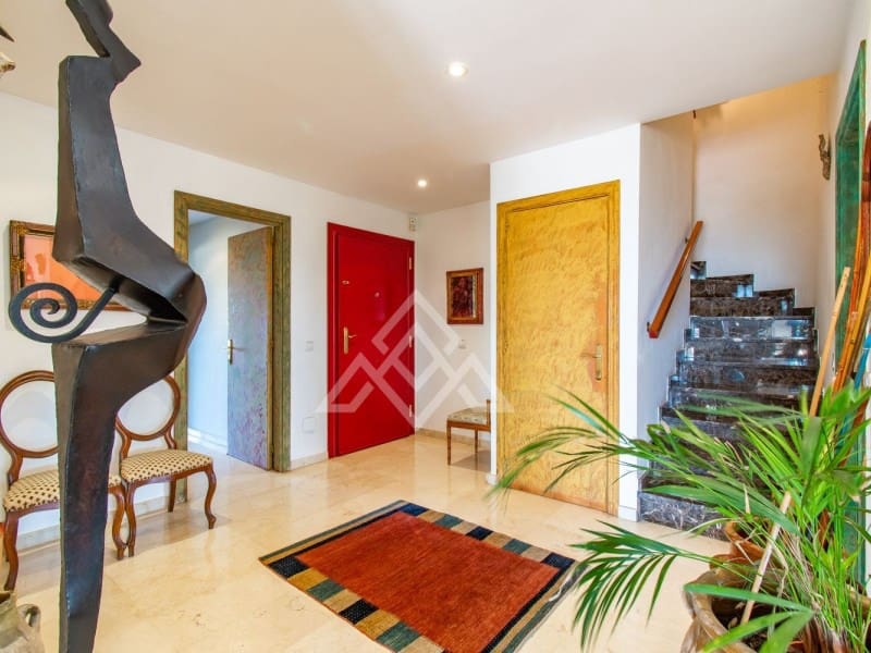 4 chambre Penthouse à vendre à Marbella avec piscine garage - 2 490 000 € (Ref: 8799776)