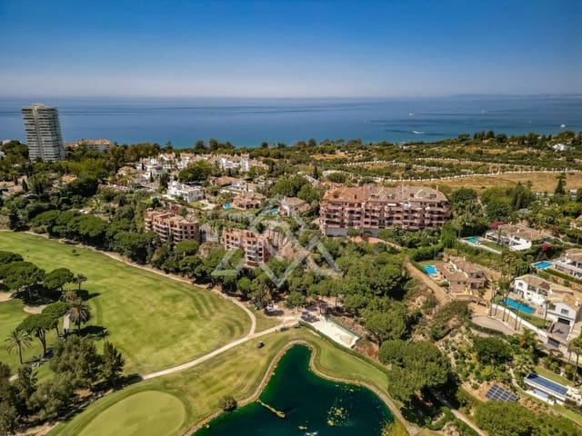 4 makuuhuone Kattohuoneisto myytävänä paikassa Río Real, Marbella mukana uima-altaan 
autotalli - 2 490 000 € (Ref: 8799776)