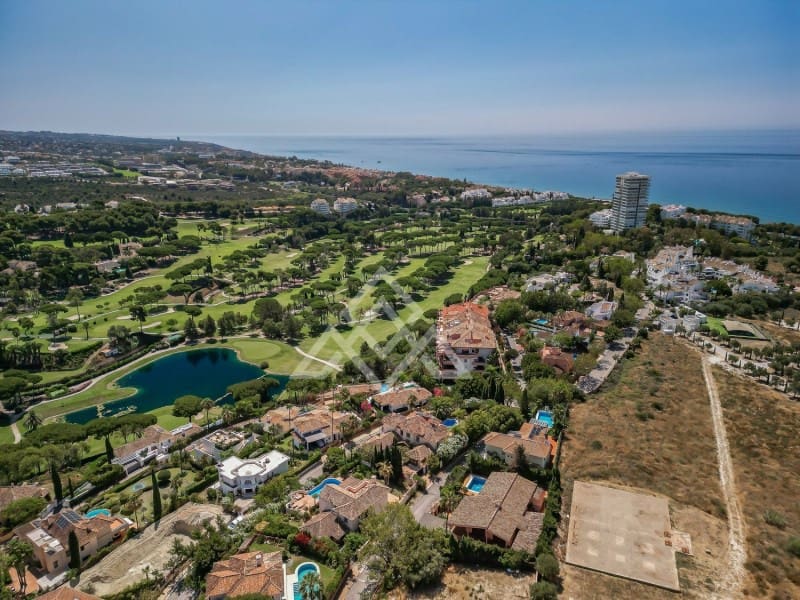 4 chambre Penthouse à vendre à Marbella avec piscine garage - 2 490 000 € (Ref: 8799776)