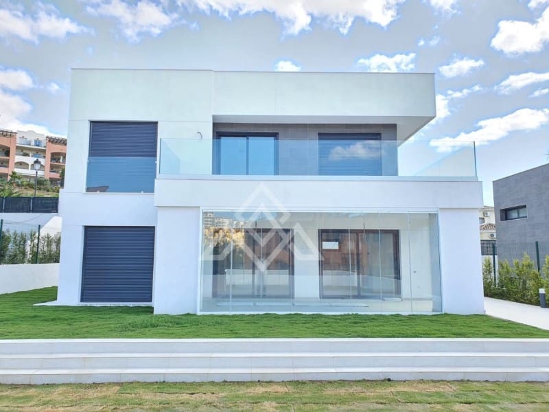 Grunde uden byggetilladelser til salg i Manilva - € 770.000 (Ref: 8799782)