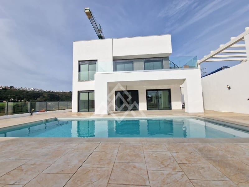 Grunde uden byggetilladelser til salg i Manilva - € 770.000 (Ref: 8799782)