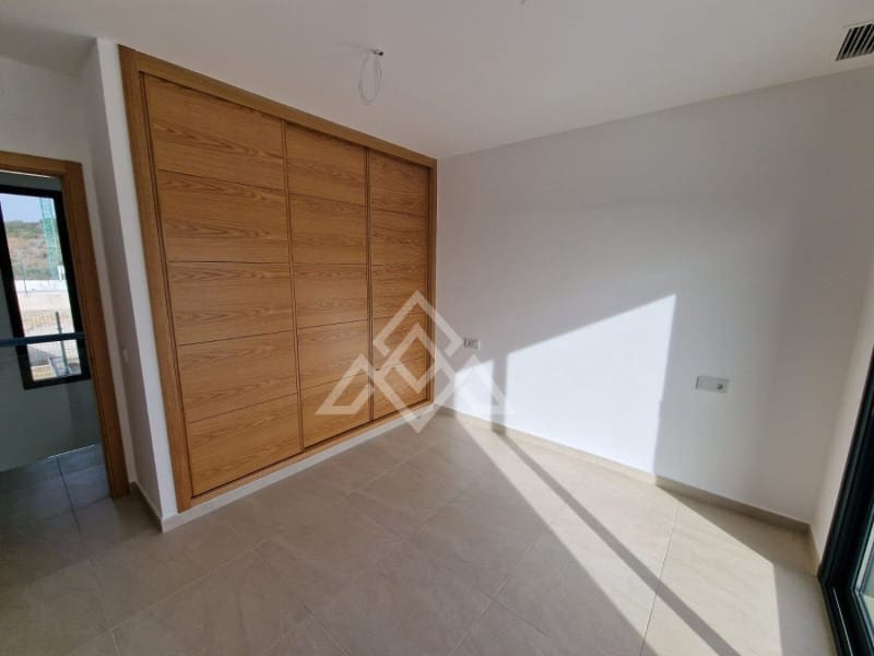 Grunde uden byggetilladelser til salg i Manilva - € 770.000 (Ref: 8799782)