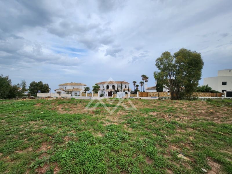 Grunde uden byggetilladelser til salg i Manilva - € 770.000 (Ref: 8799782)