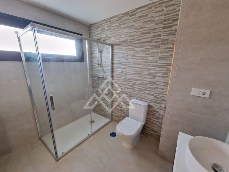 Grunde uden byggetilladelser til salg i Manilva - € 770.000 (Ref: 8799782)