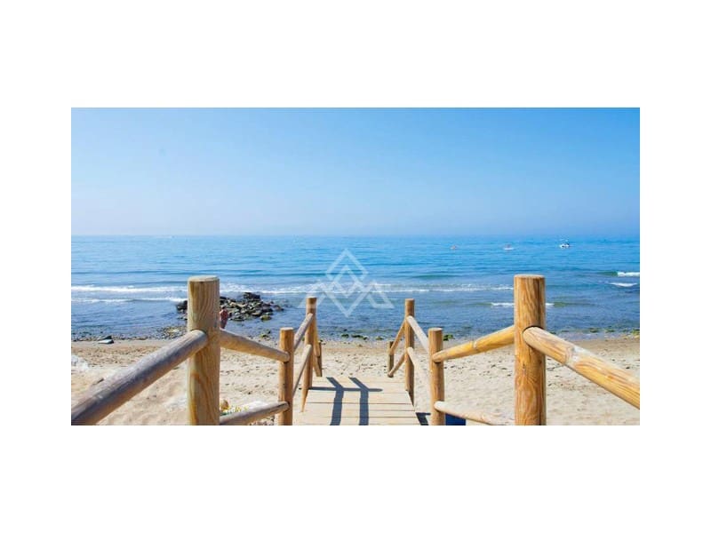 1 soveværelse Studio til salg i Marbesa med swimmingpool garage - € 299.000 (Ref: 8799783)