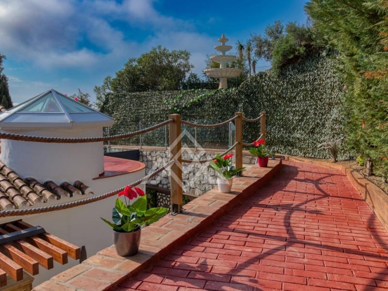 7 sypialnia Willa na sprzedaż w Mijas z garażem - 1 900 000 € (Ref: 8799788)