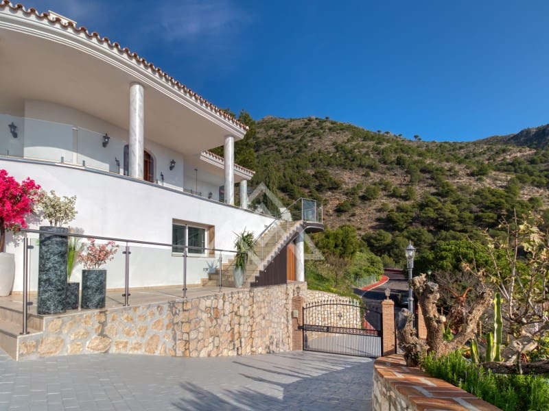 7 sypialnia Willa na sprzedaż w Mijas z garażem - 1 900 000 € (Ref: 8799788)